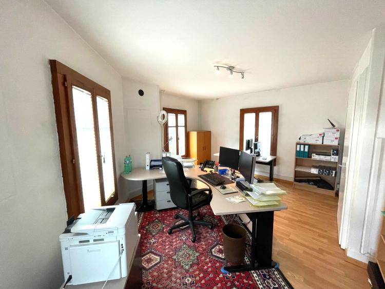 yFiEa_bureau_1erm.jpg